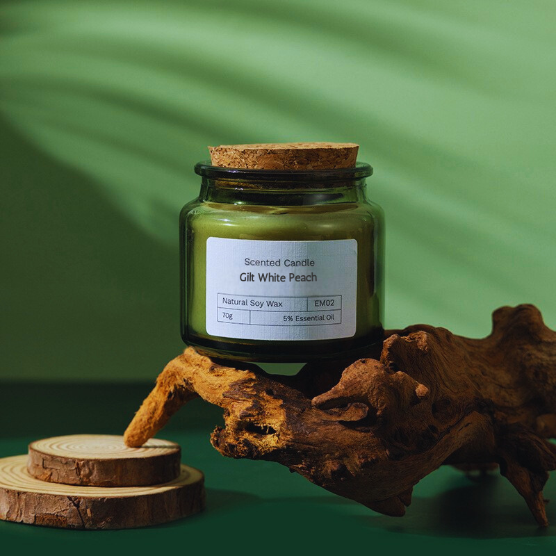 FJÄRRA - Wood-Stoppered Green Glass Soy Candle - RemoKit